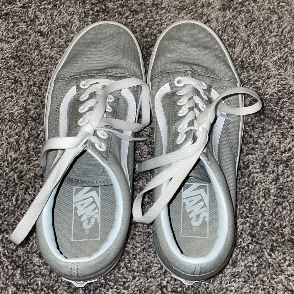 Grey tie on vans shoes